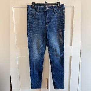 American Eagle Women’s Dark Blue Jean
